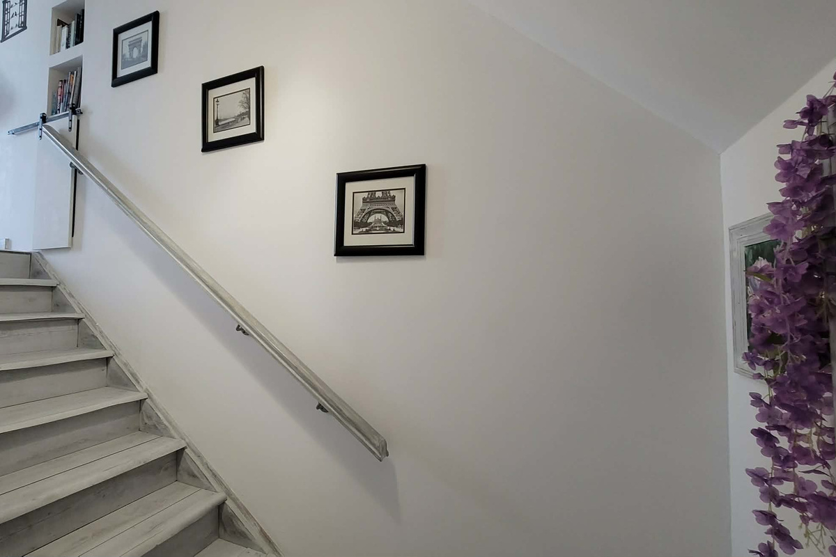 Staircase to the shared Common Area and Malkis Cozy Studio