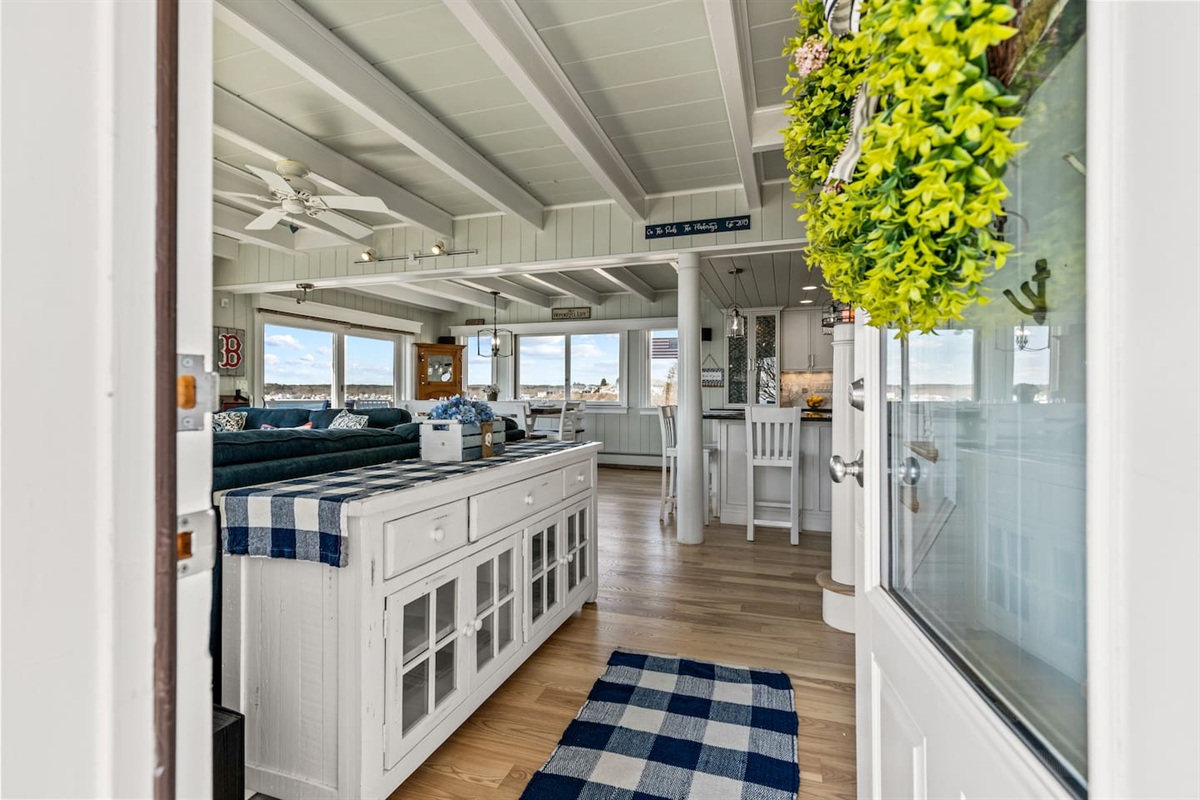 Welcome to the magnificent On the Rocks!