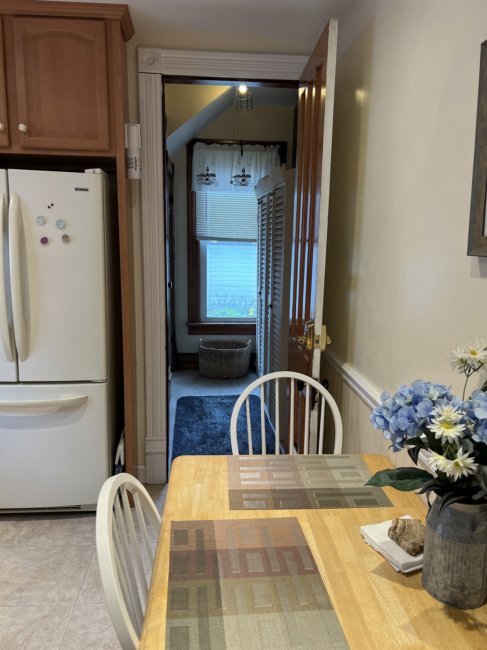 Eat-in Kitchen