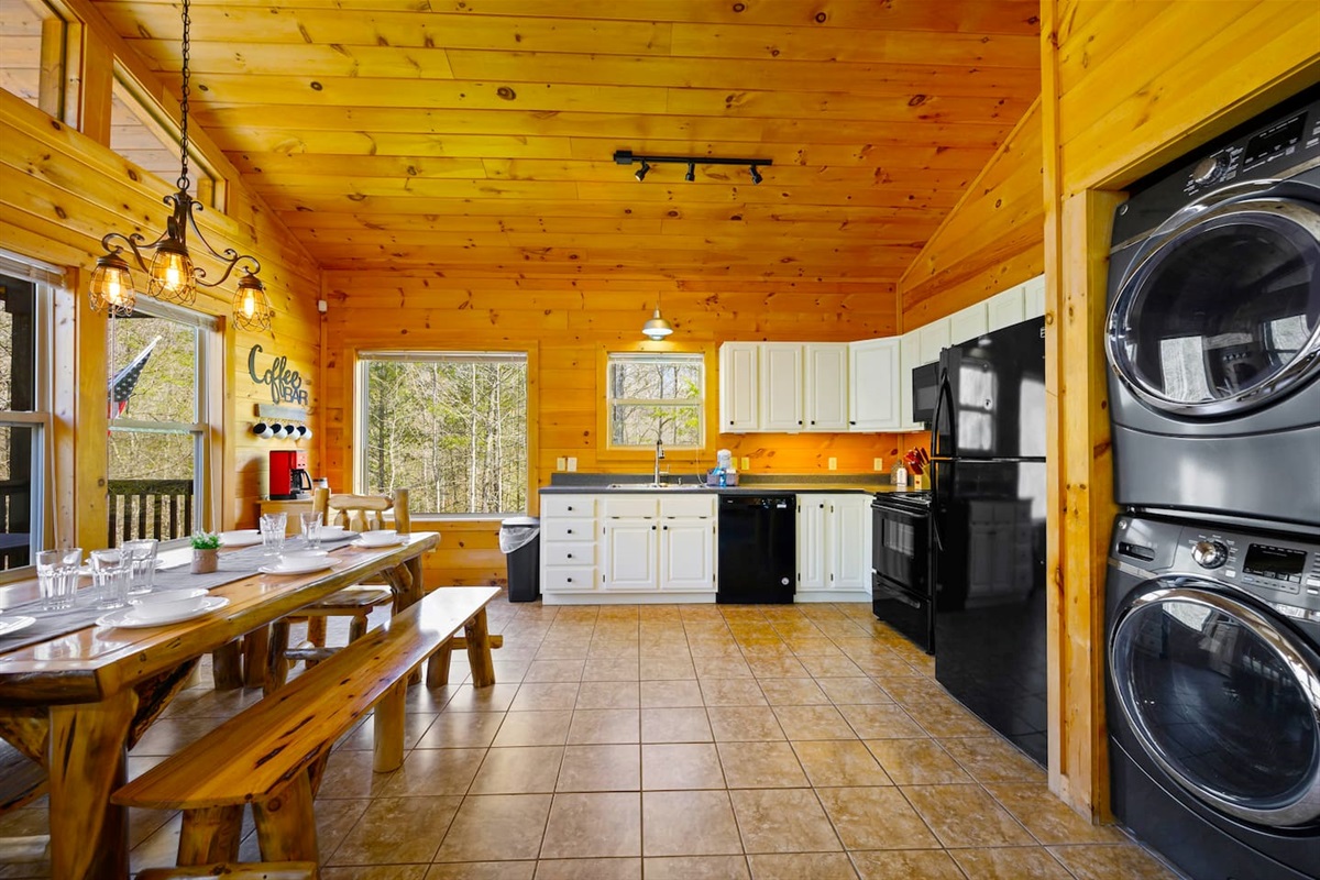 Imagine the home cooked meals you'll have her during your stay in the Smoky Mountains.