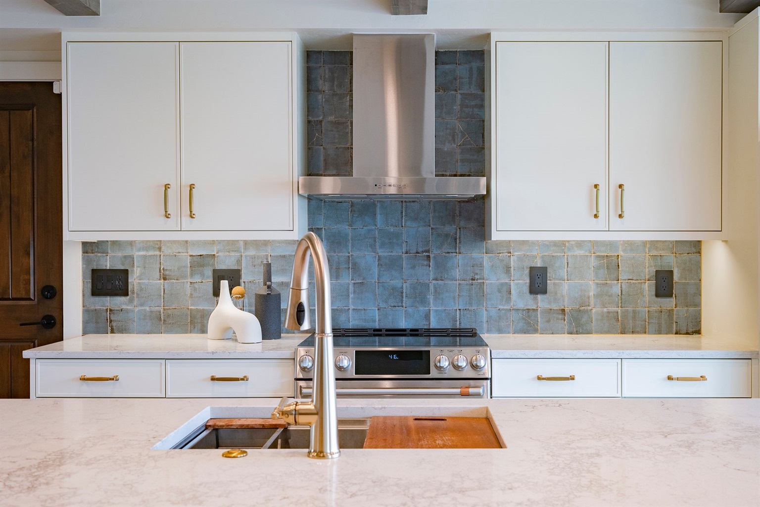 Electric Range | Modern Kitchen