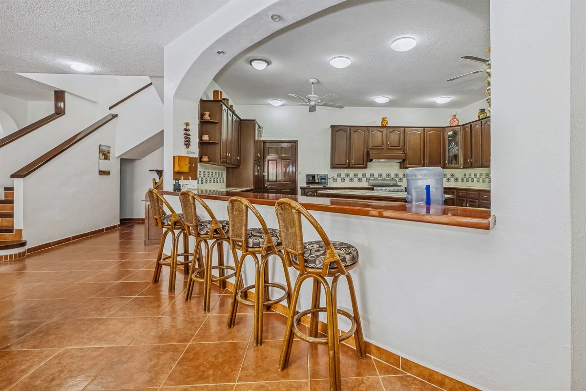 Bar Seating Facing Kitchen
