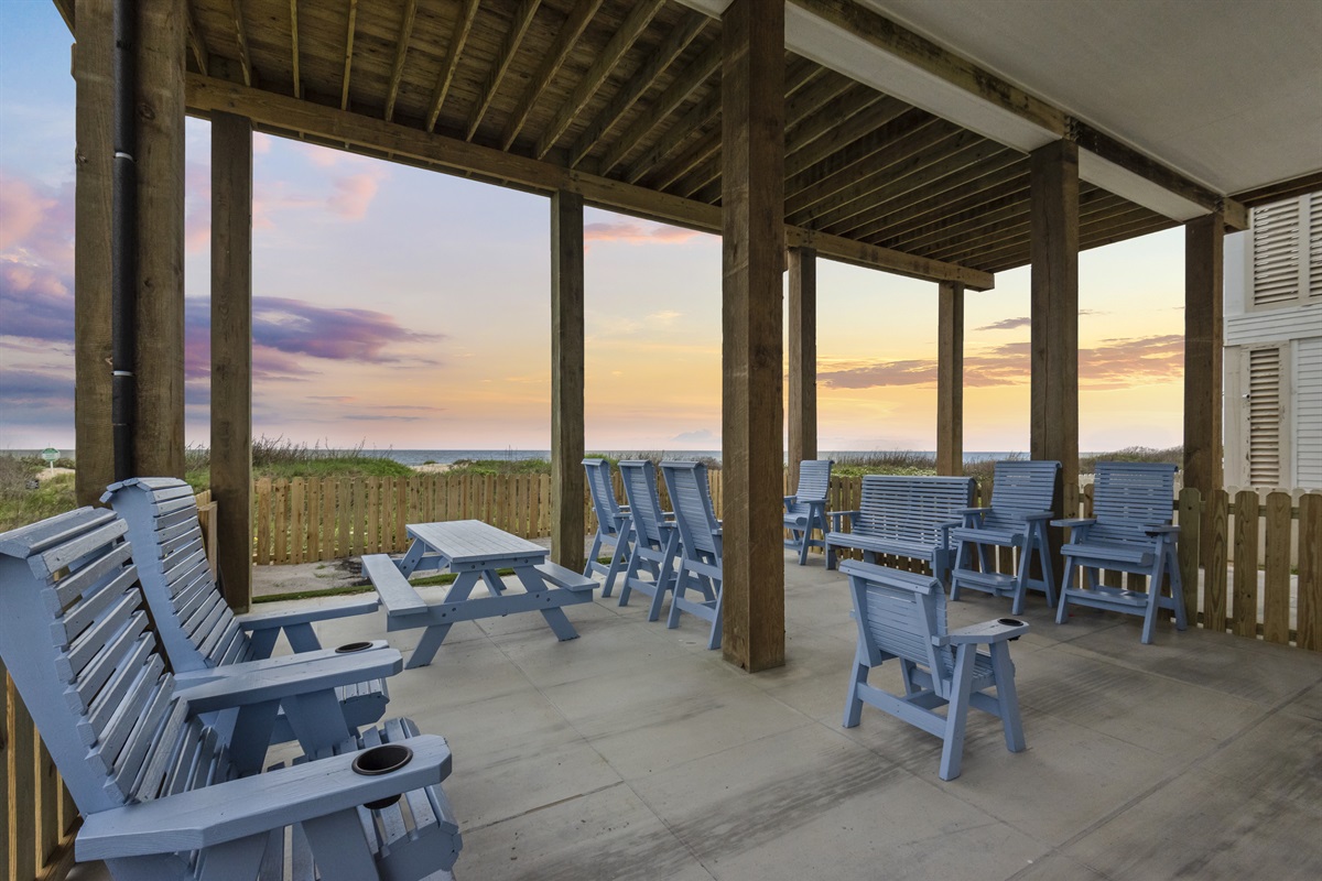 a20ff92340474710b48c8eb4c6512bd0 Large | Beachhouse | Texas | TX | Vacation Homes | Galveston | Crystal Beach | Kokomo | Breezy Days | Beachfront Elegance | Sunrise Serenity | Southern Sands Property Management, LLC