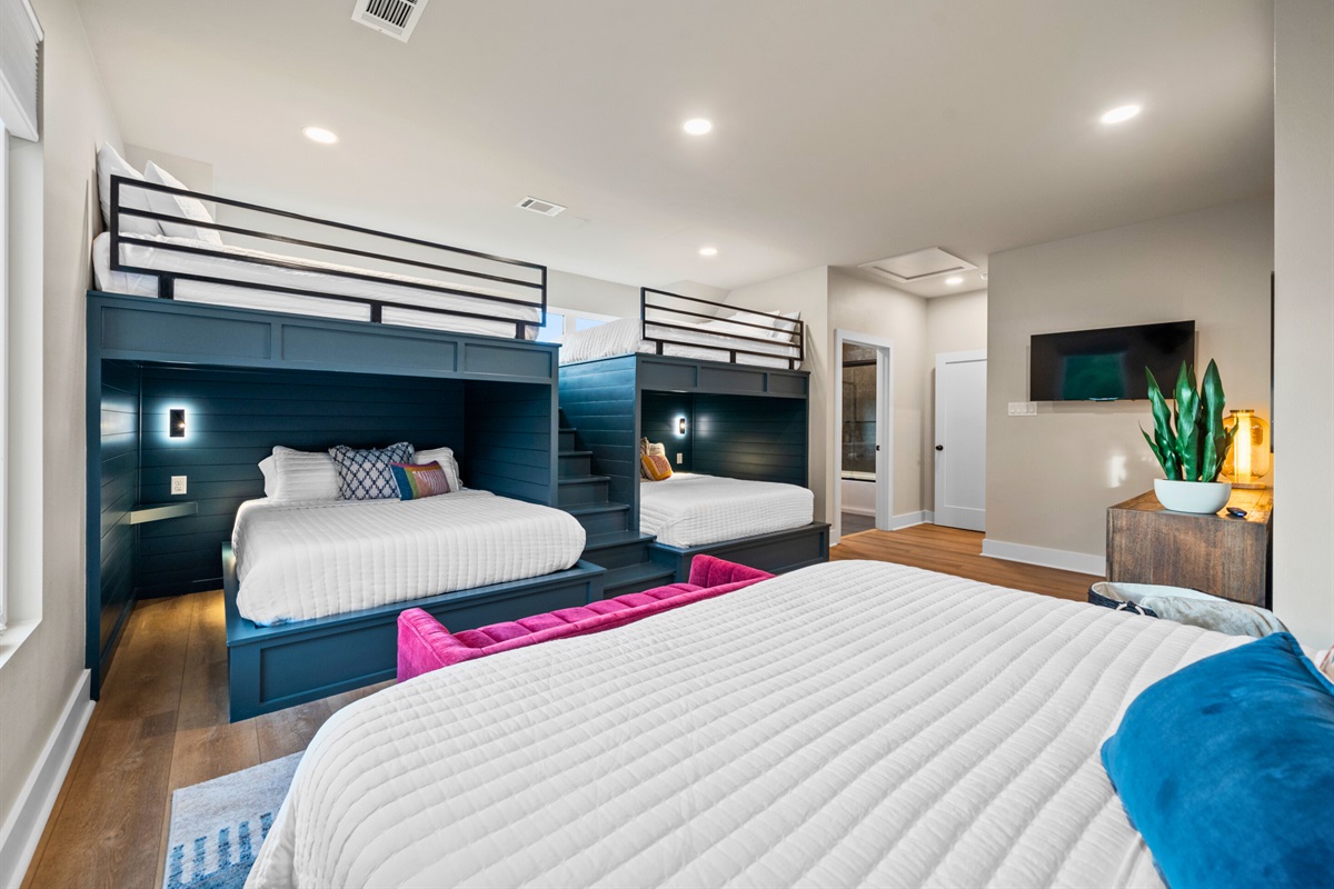 Ample sleeping space and contemporary decor ensure a comfortable and stylish stay.