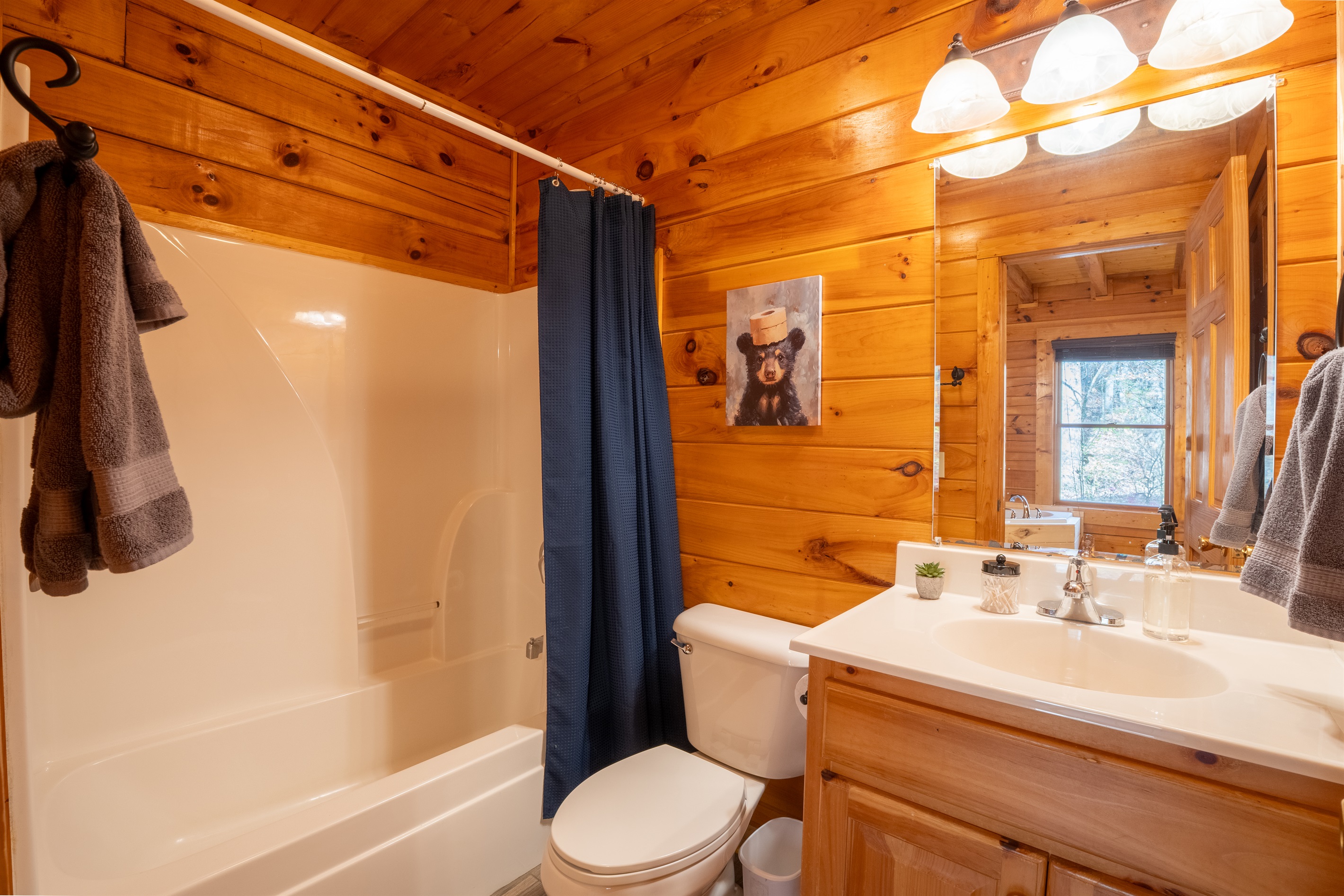 The main floor master bedroom ensuite bathroom conveniently doubles as the main floor bathroom.