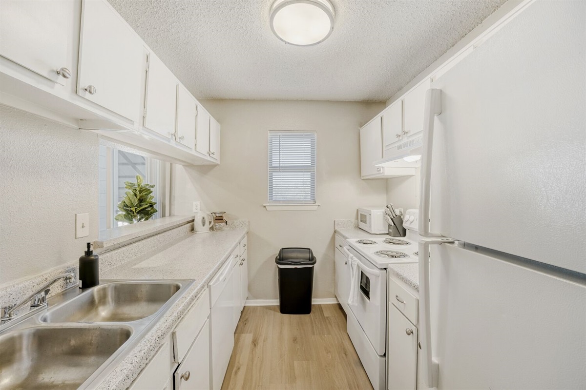 Bright and functional kitchen with a clean, modern design.