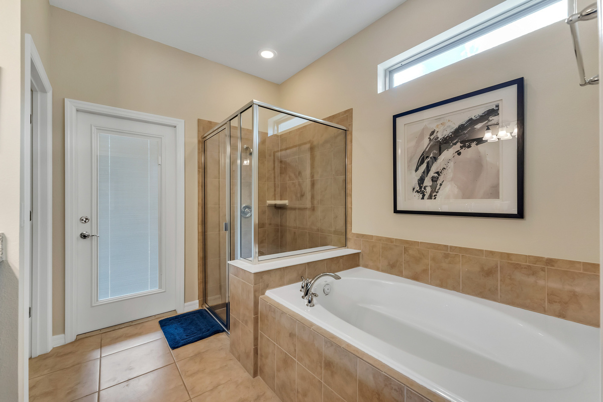 Downstairs King size Guardians of the Galaxy themed ensuite bathroom with separate shower and tub