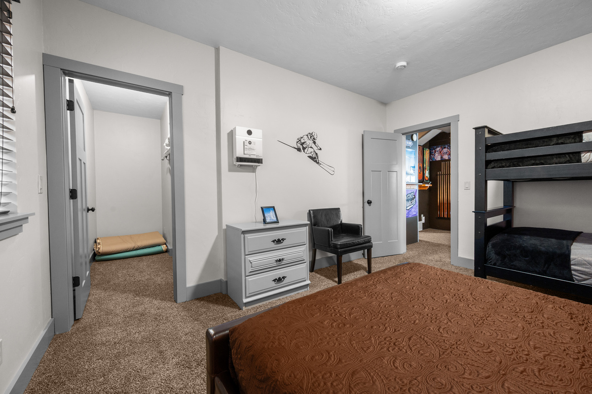 6 Bedroom Lower Level
