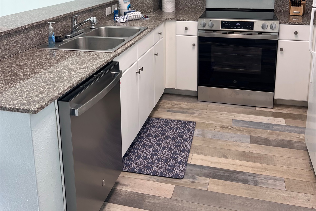 Kitchen with new stainless appliances