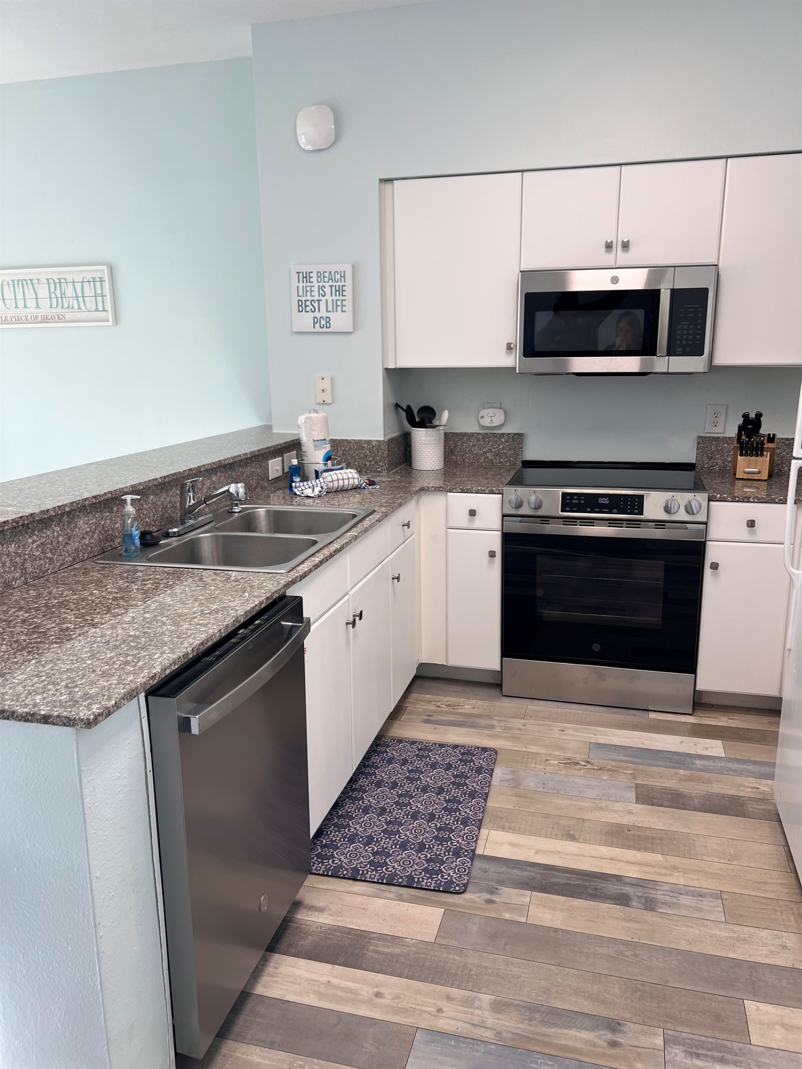 Kitchen with new stainless appliances