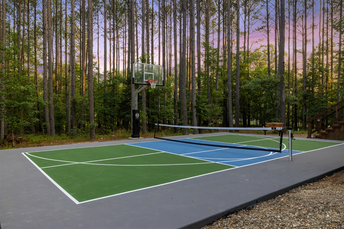 Come and Play at Madison Arbor's brand new Sports Court.  Pickelball challenge anyone?  Or hit some friends up for a friendly game of BasketBall?