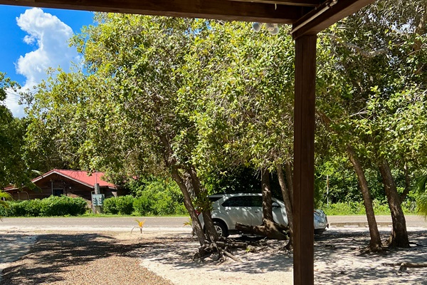 driveway off the road