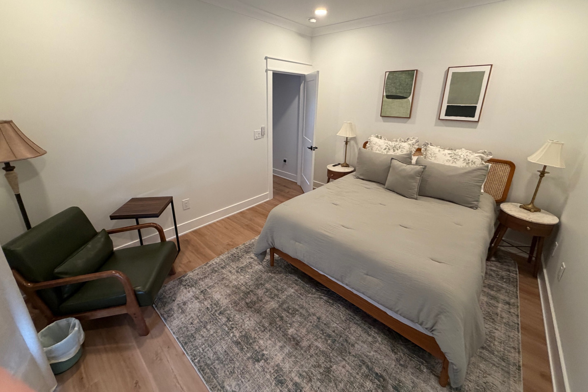 Queen bedroom