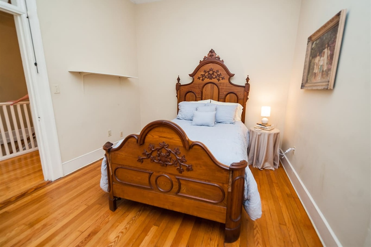 Full Bed