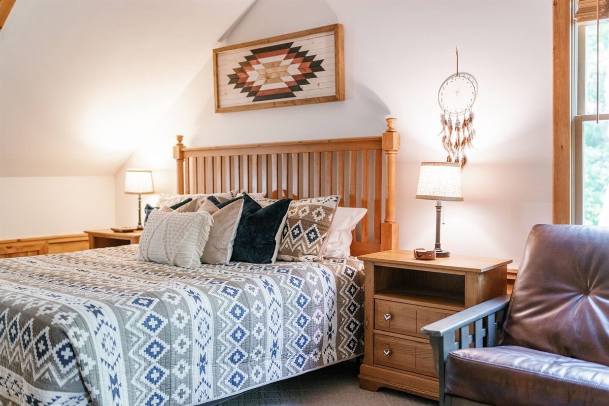Upstairs King bedroom with queen size pull out couch..