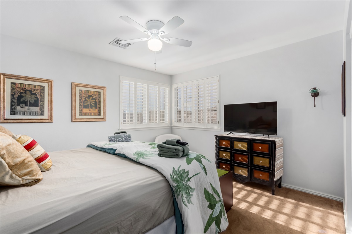 Bedroom 2 | Smart TV