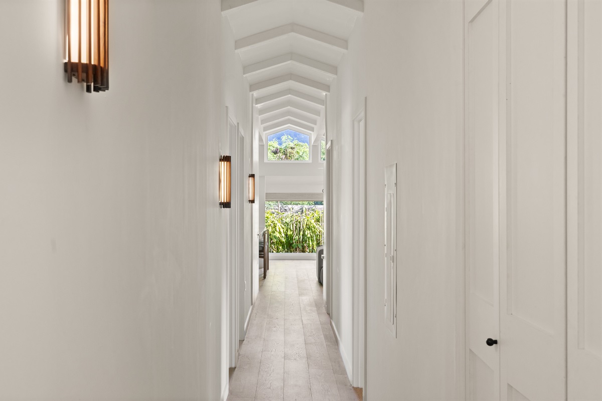 Hall - Hall with View