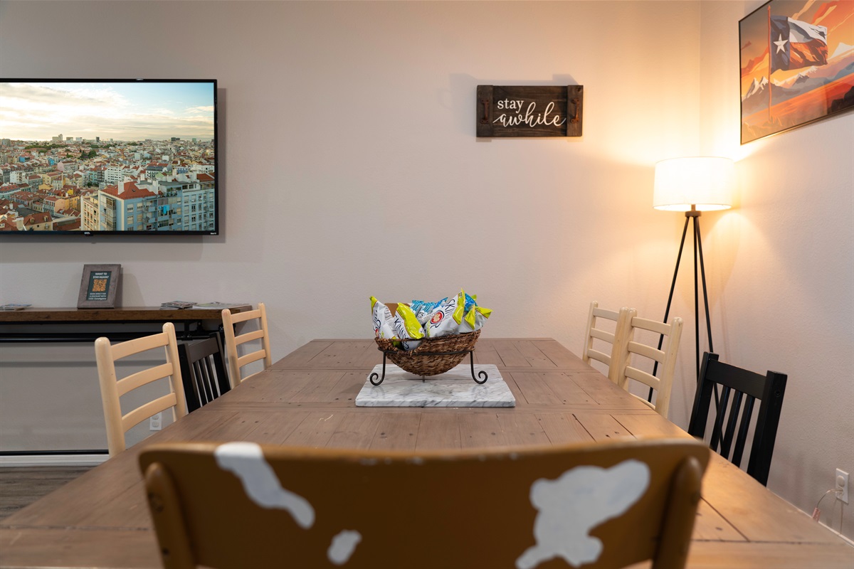 Gather ’round the table—meals with family made easy