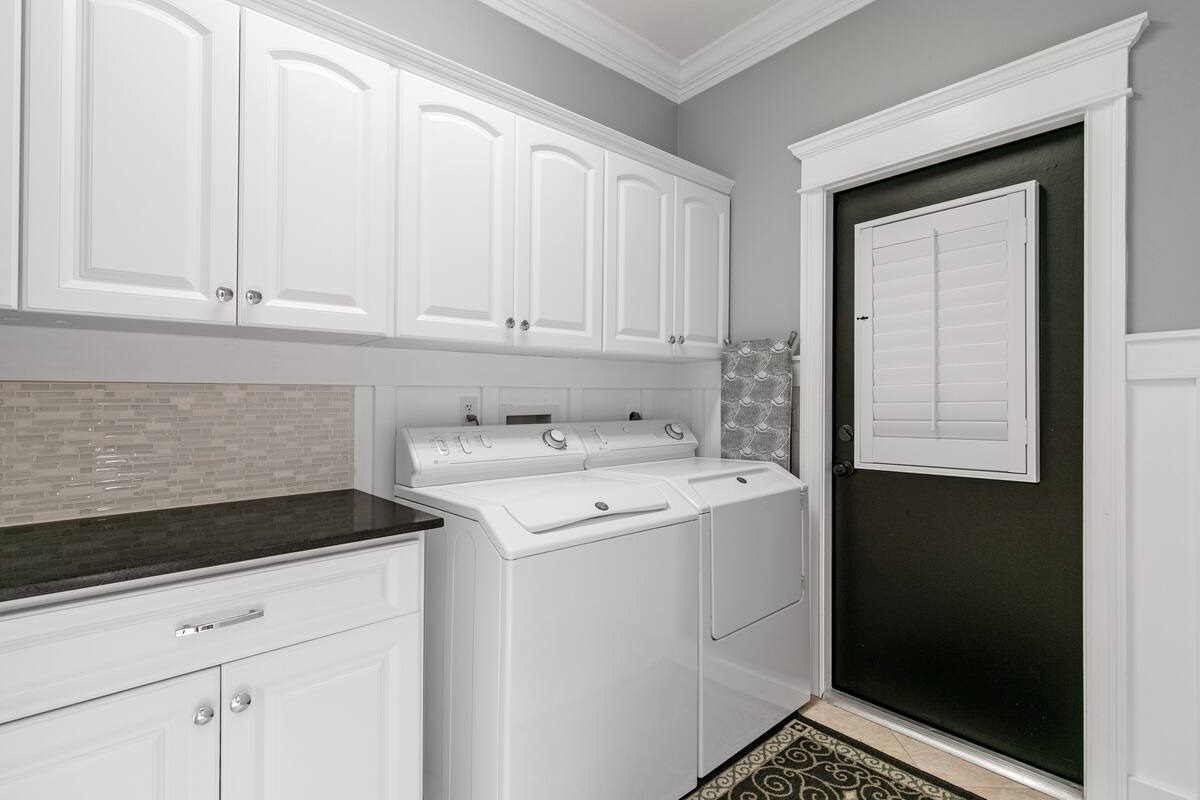 Great laundry space that makes chores a breeze.