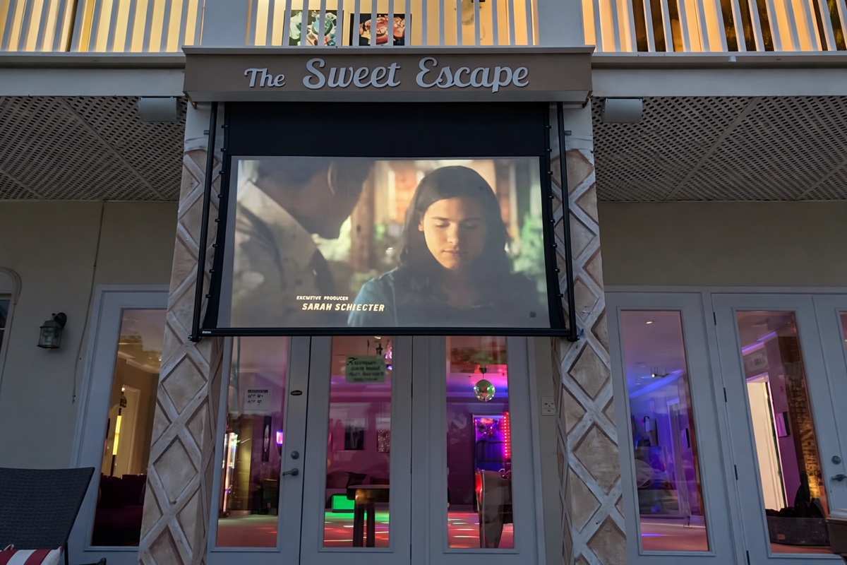 Outdoor movie screen magic