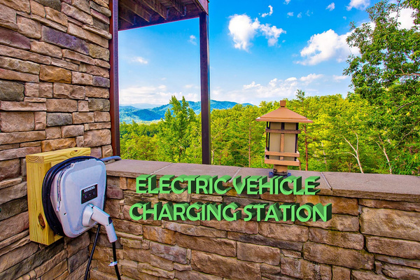 Free EV charging while you park, with room for up to 4 vehicles, Splashing at the Bluff