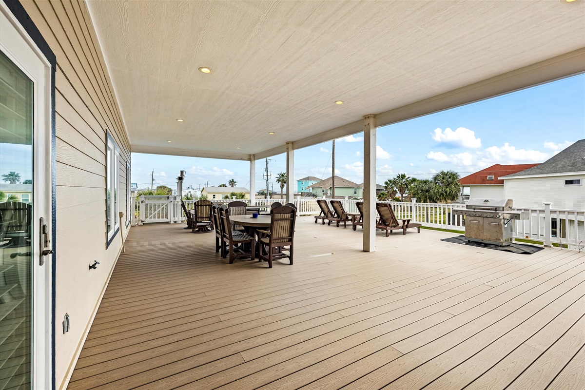 “Comfort meets beach style.”