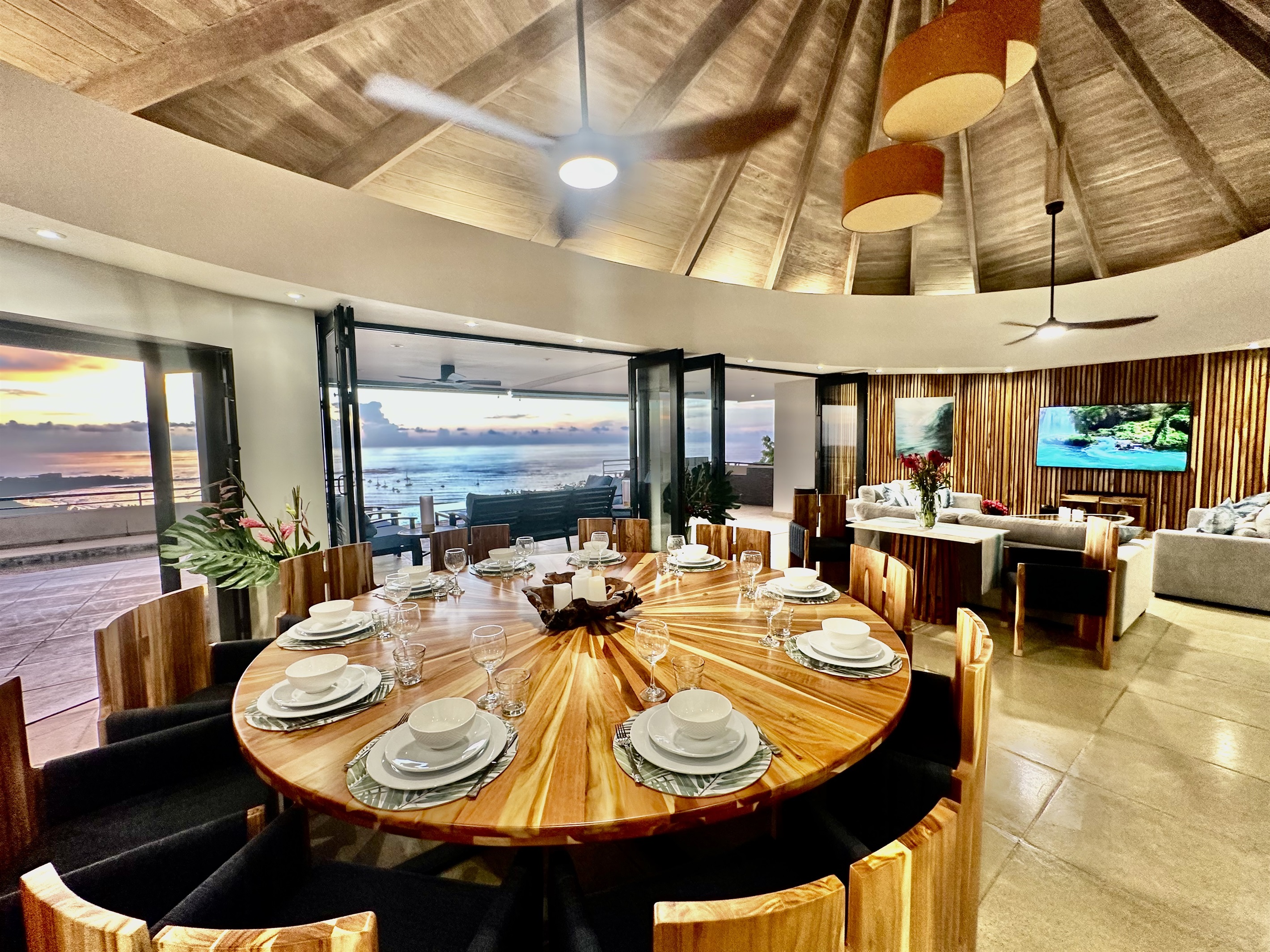 Dinning for large groups