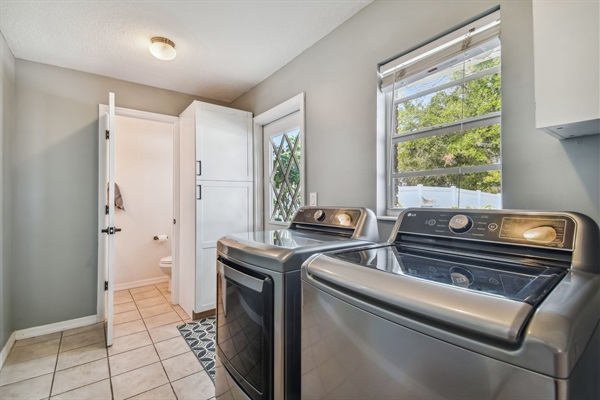 Sandhill House has a full laundry room for your convenience.