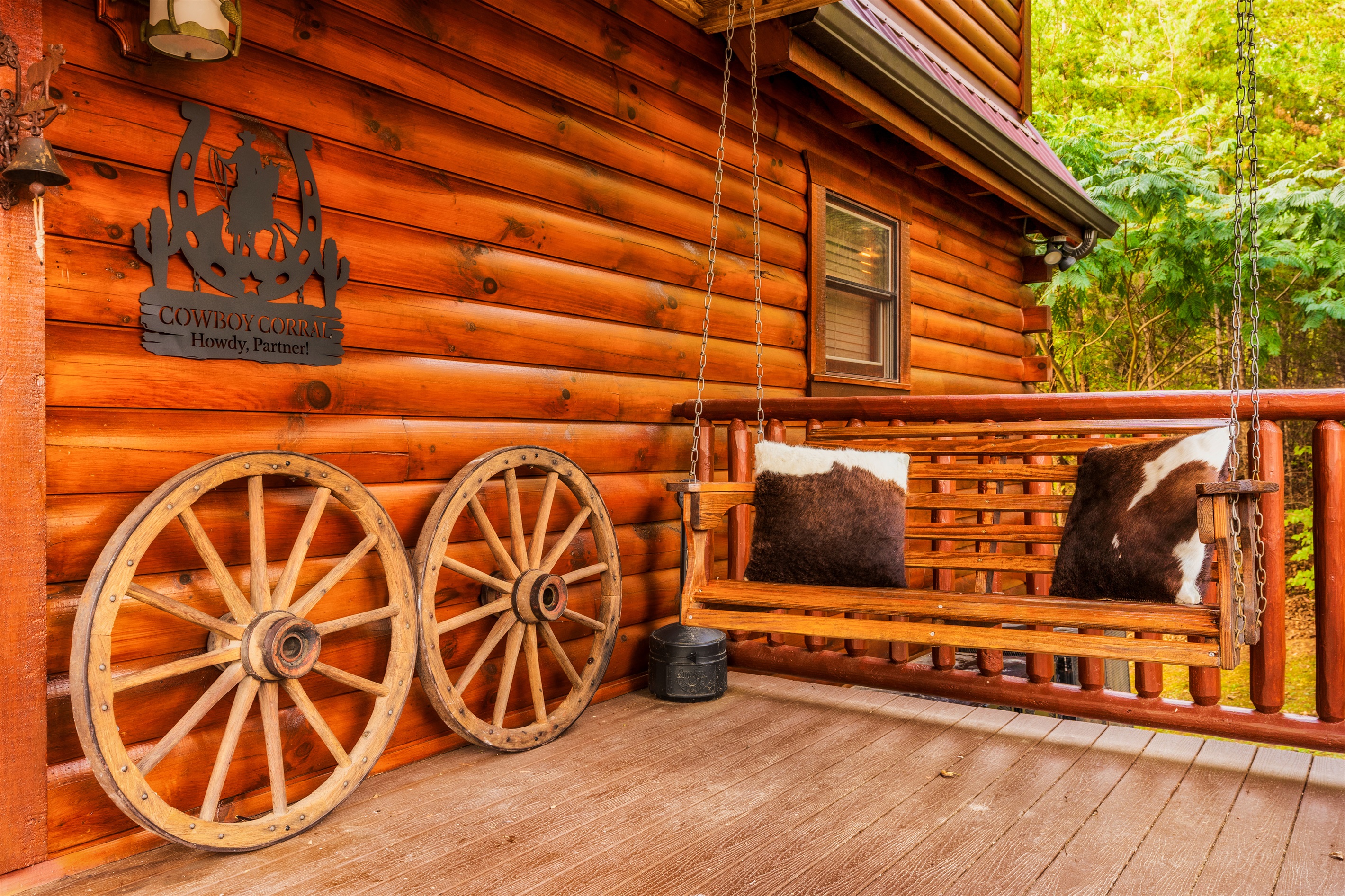 Front entry deck - swing for two.