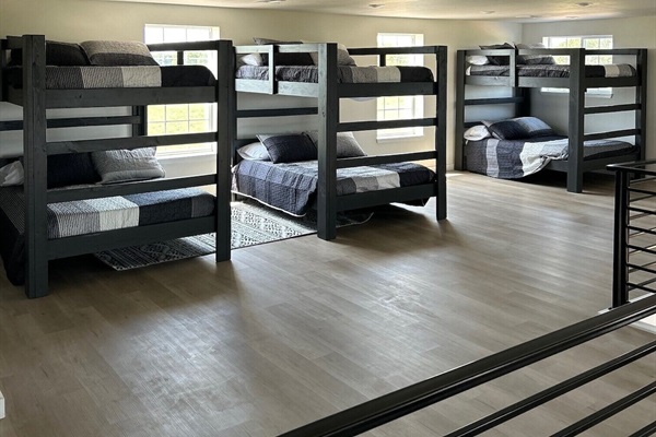 Loft with 6 Full Bunk Beds