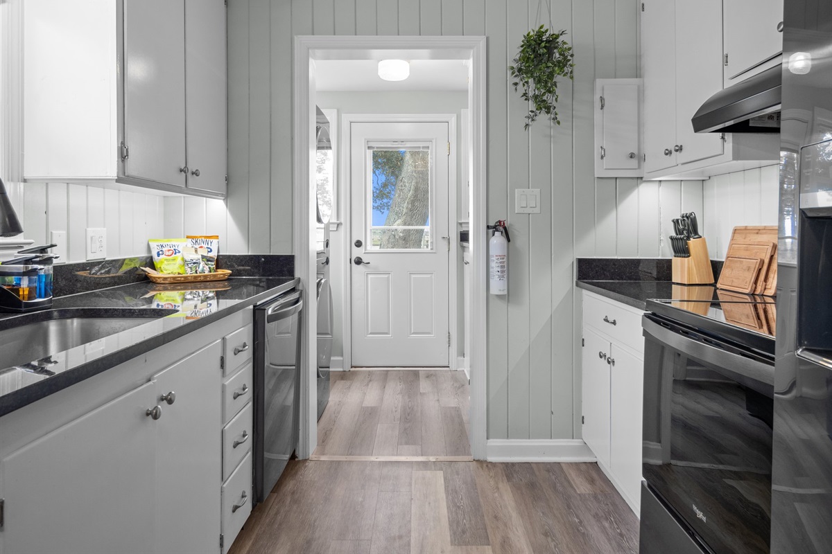 Under cabinet lighting