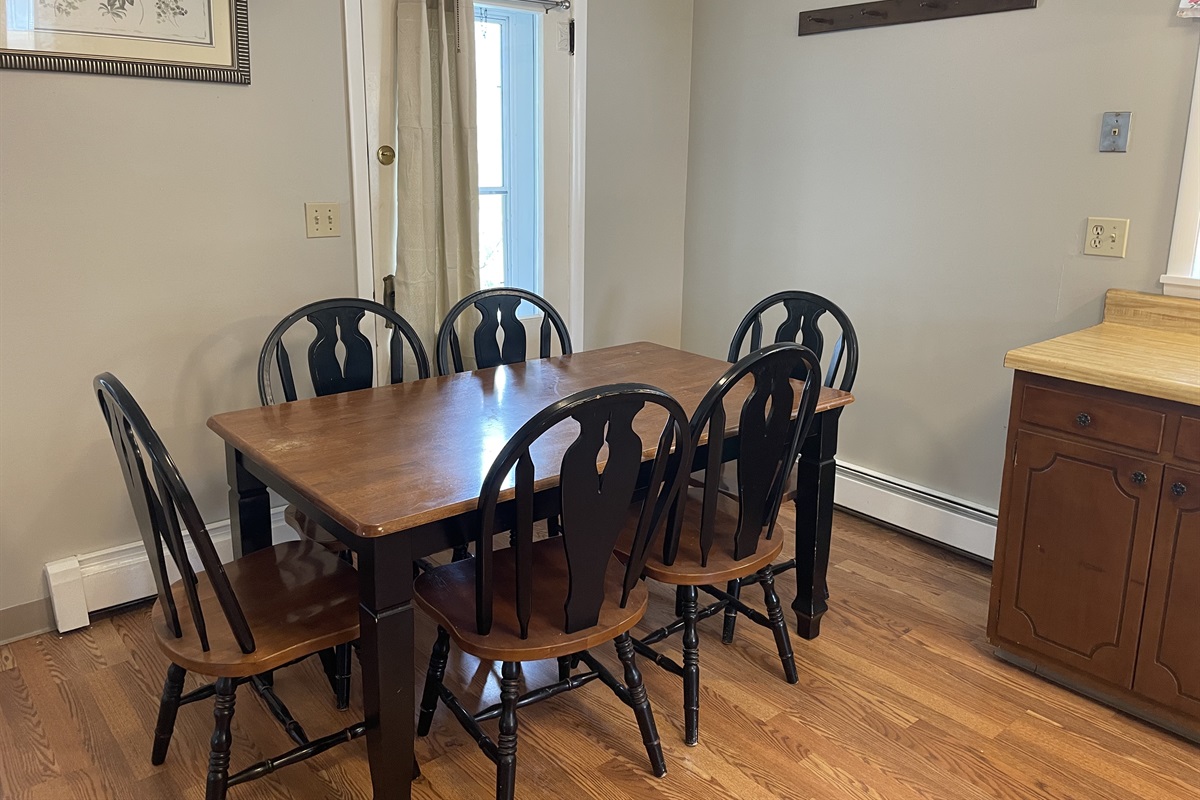 Attached apartment - Dining area