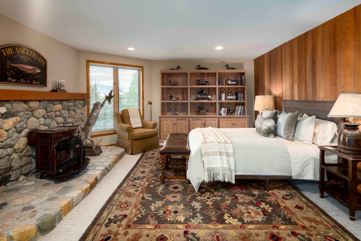 BR 2- Queen Bedroom