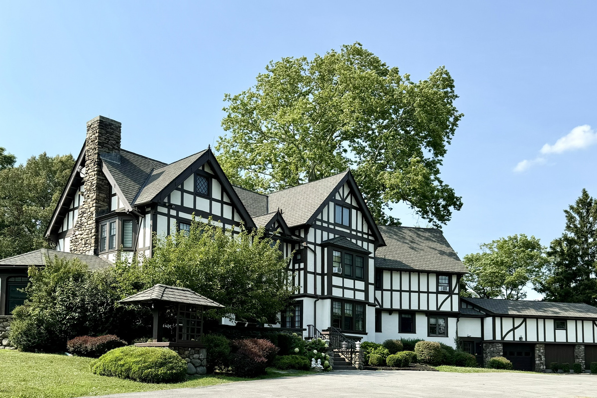 Exterior Side View of Estate