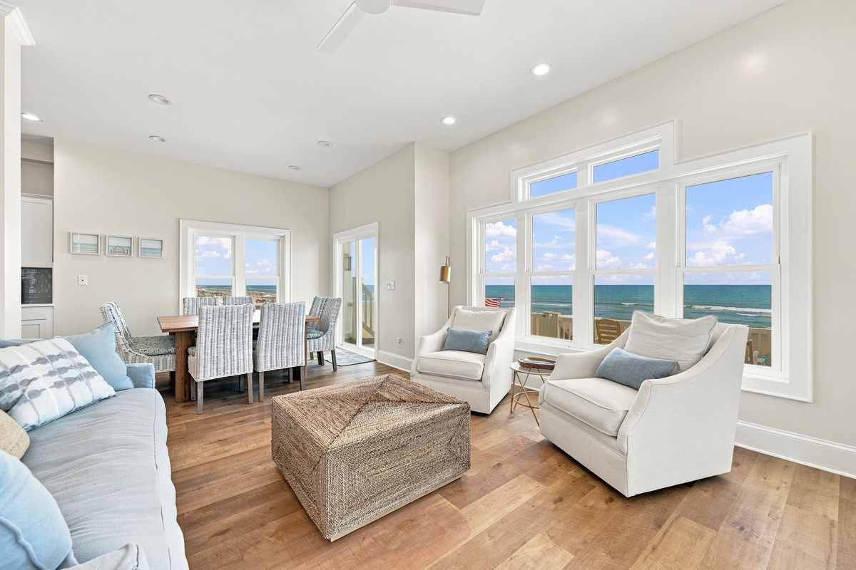 The perfect place to unwind with a book, or a cup of coffee. Let the calming sights of the ocean set the tone.