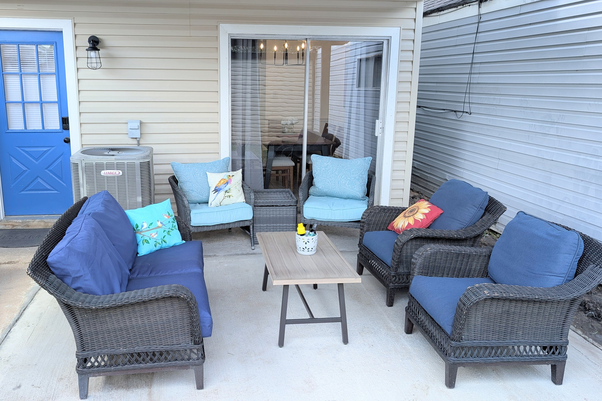The large covered patio offers a comfortable space for your entire group to sit back and enjoy the calm surroundings. 