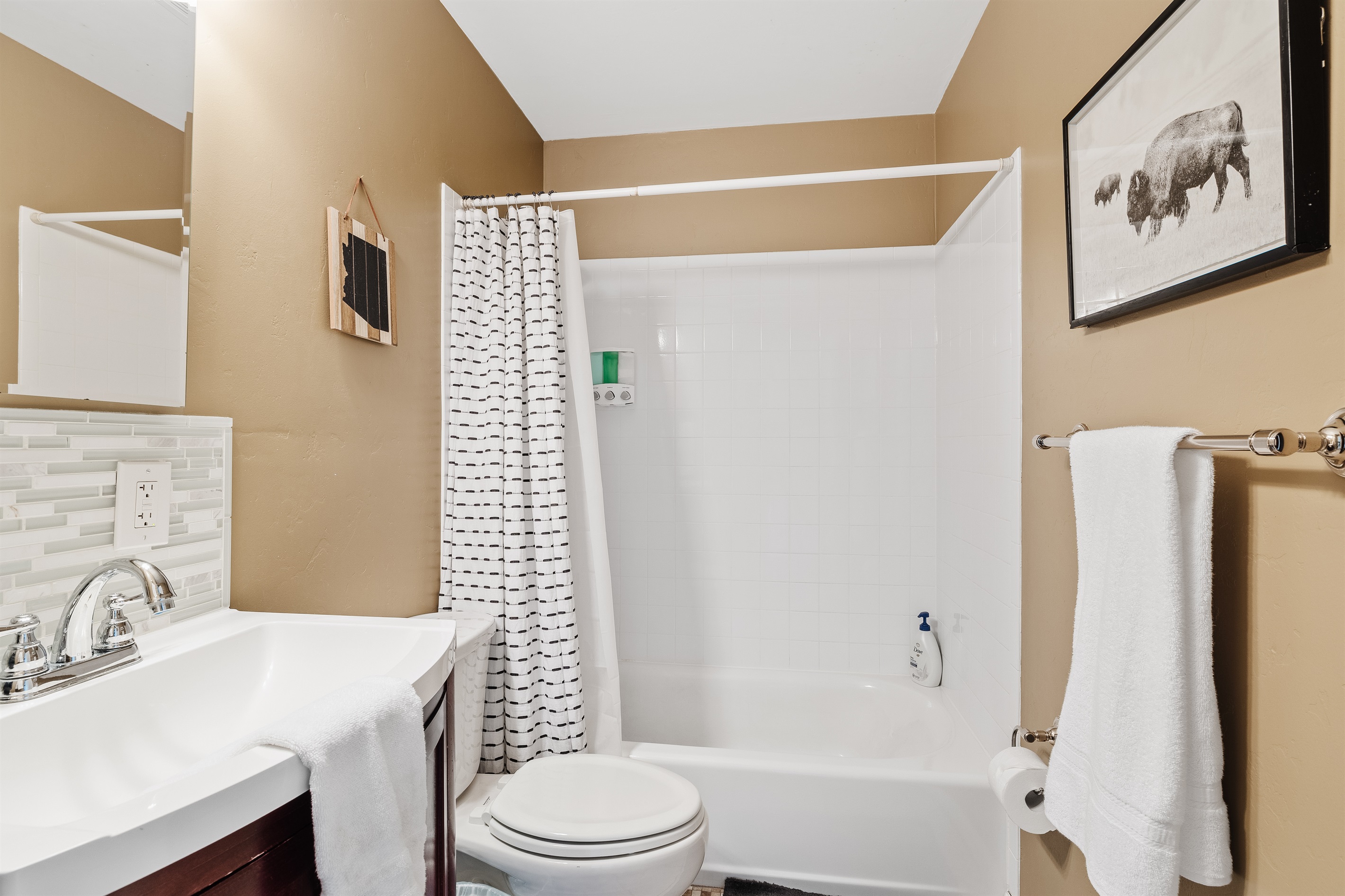 Hot Tub & Golf | Pac-Man | Mill Ave Airport ASU 5