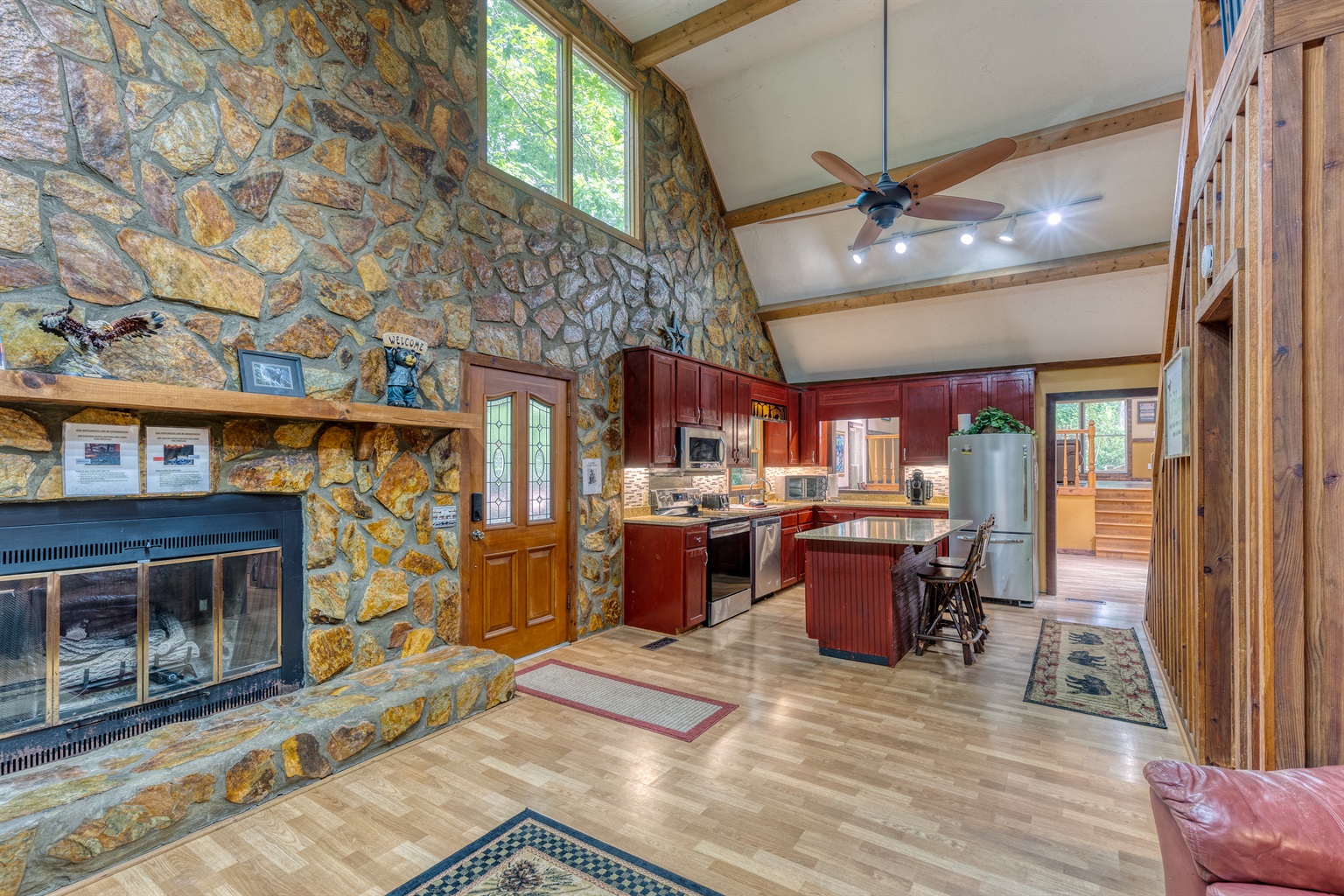 Entrance/Kitchen