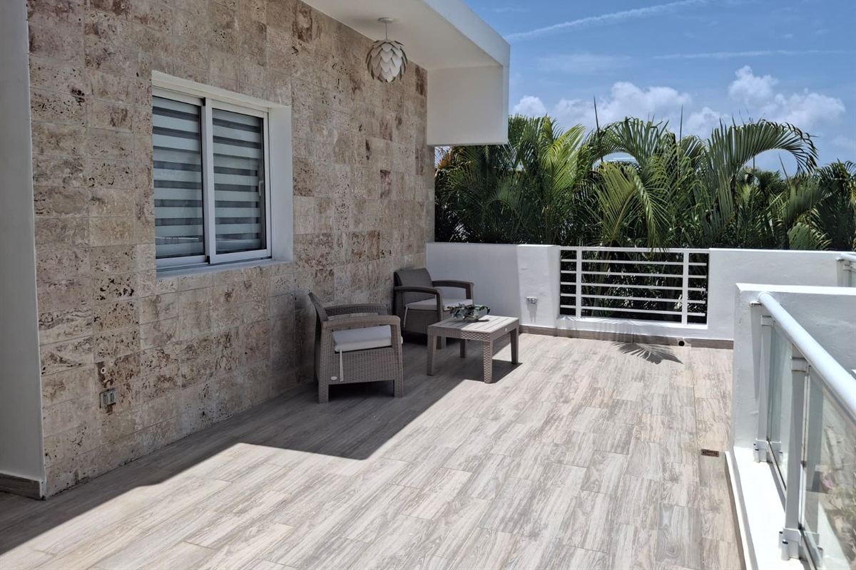 Second floor front balcony