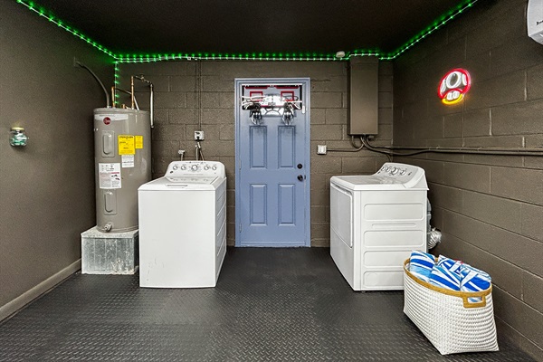 Full Size Washer & Dryer. Beach Towels provided.