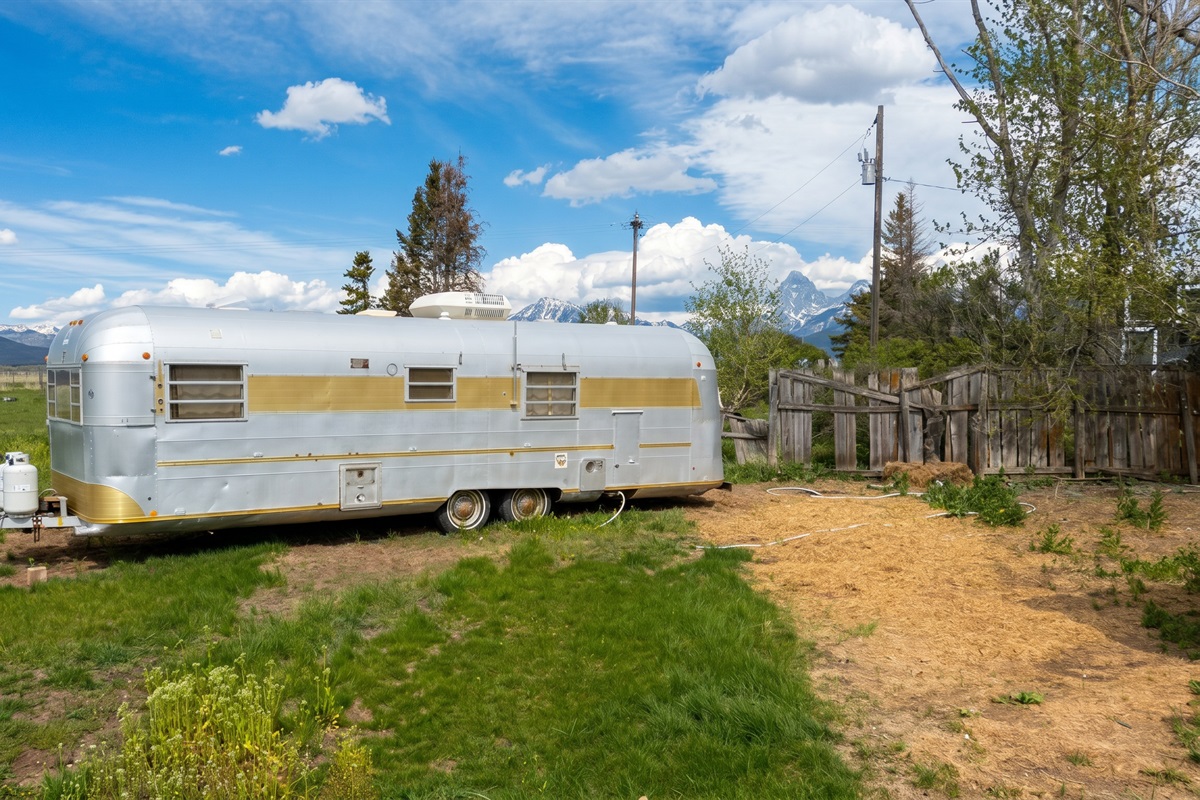 Wide open spaces. Big Idaho energy right outside your window