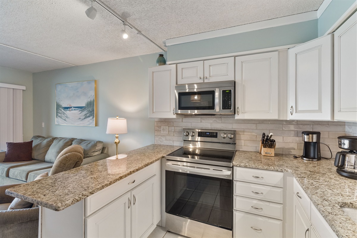 Kitchen is fully stocked (just bring food!)