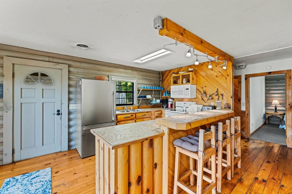 KITCHEN BAR SEATING FOR 3