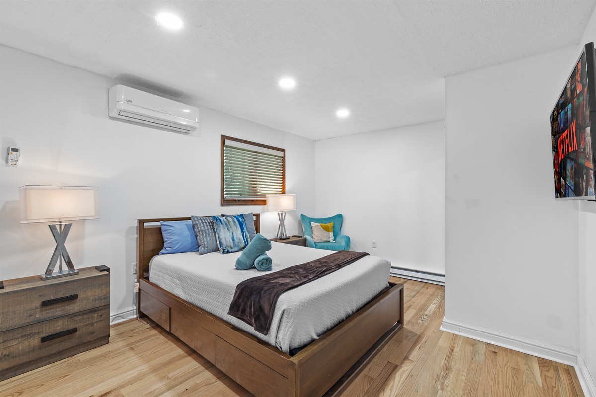 Bedroom 2 with queen bed
