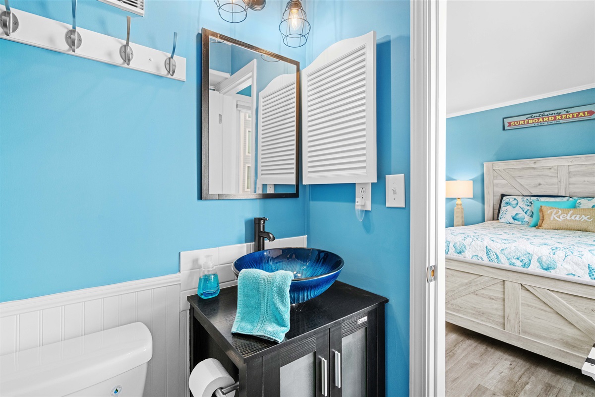 Bedroom 2: Attached half bath