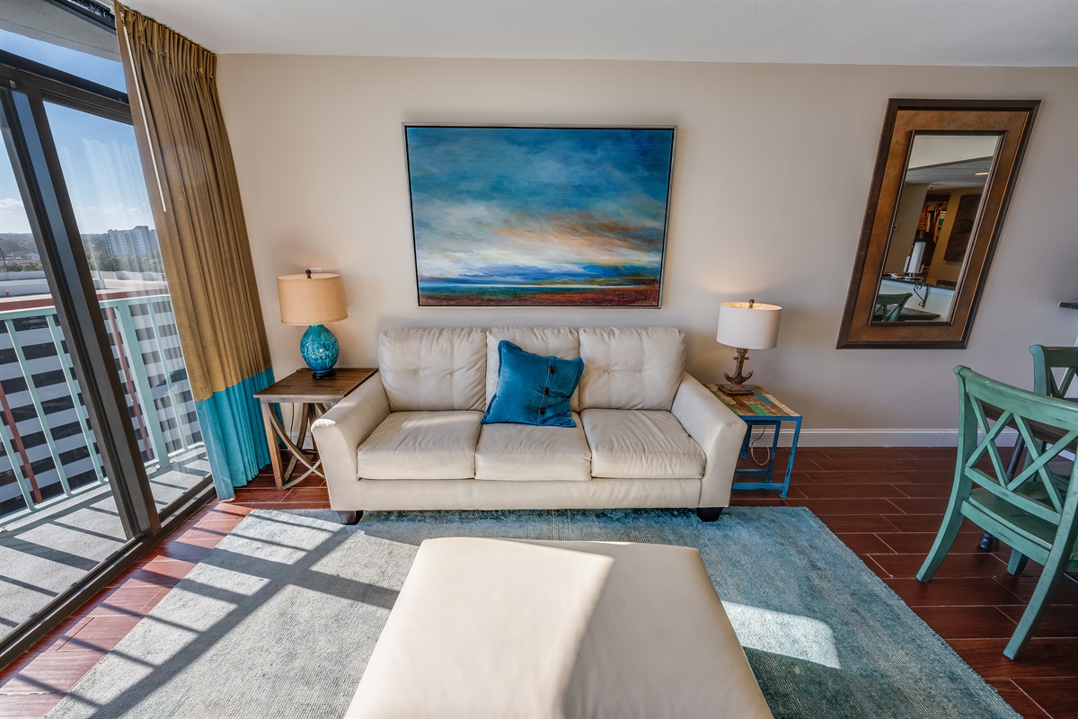 Amazing Living Room with Stunning Views🌊☀️
