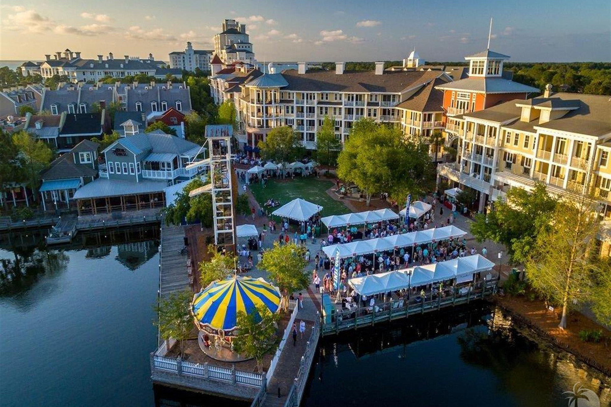 Baytowne Wharf waterfront shops and restaurants