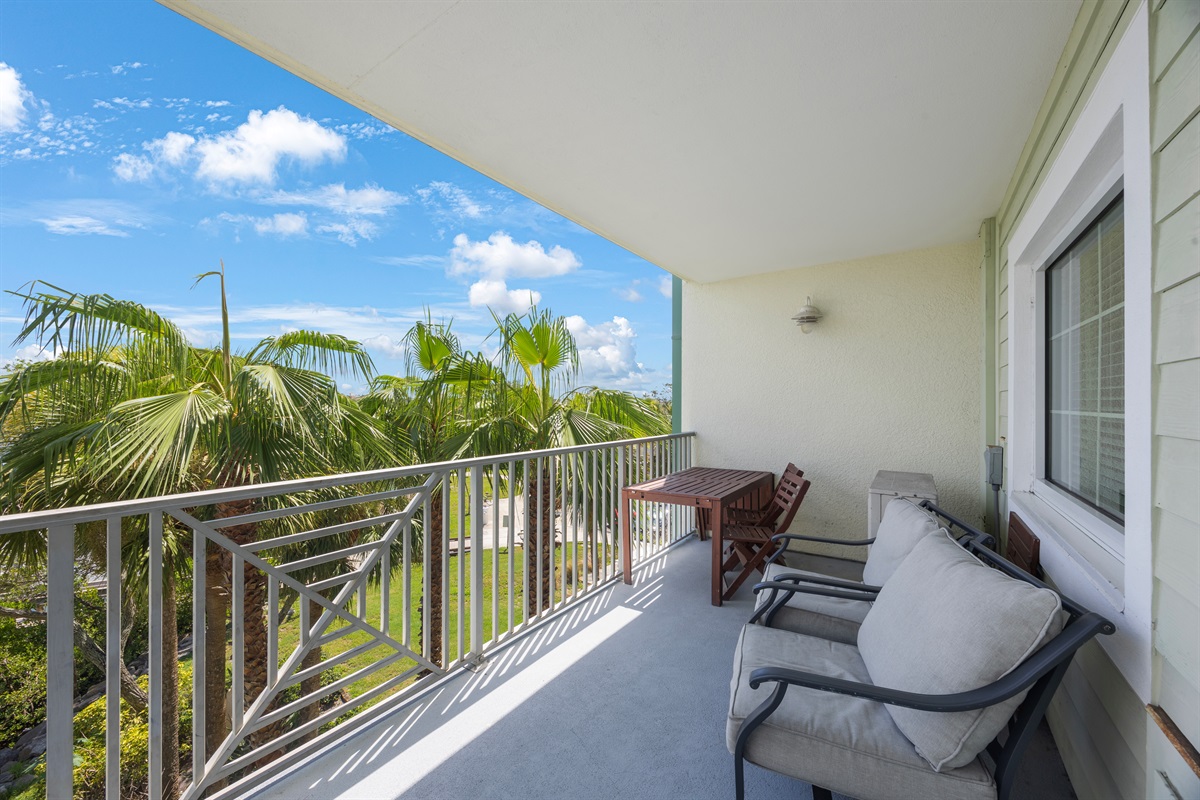 View of the Intracoastal waterway from Private Balcony!