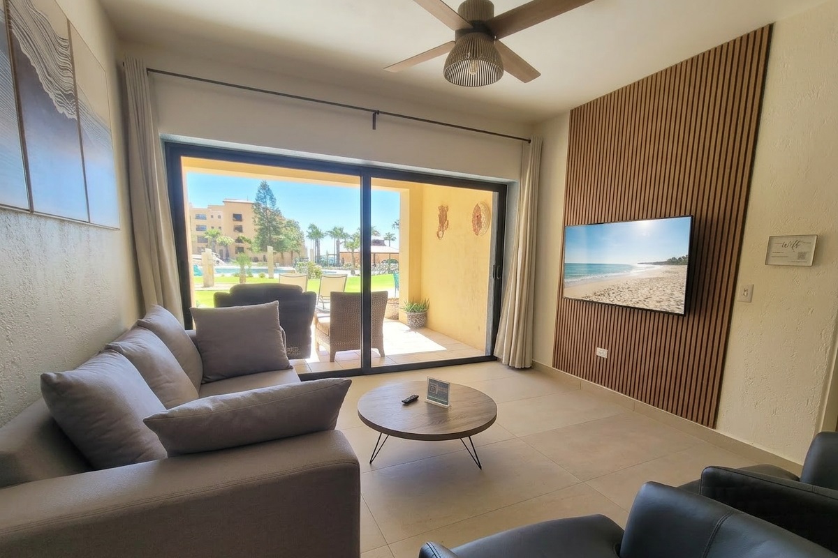 DIRECT GROUND FLOOR ACCESS to the pool, resort grounds and a super easy walk to the beach. No stairs or elevators to deal with!
