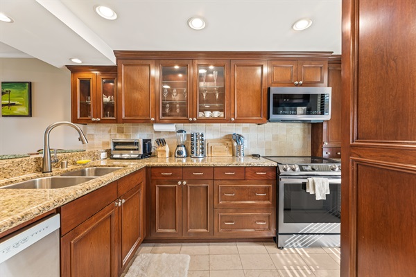 Fully loaded kitchen